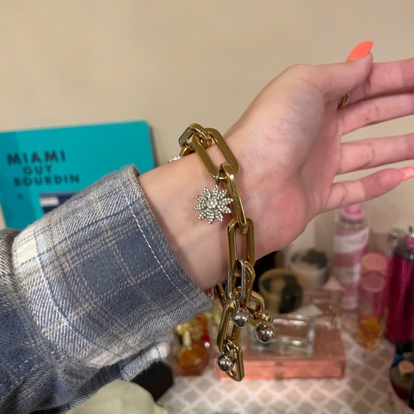 Rare Runway Burberry Chain Bracelet - Picture 7 of 12